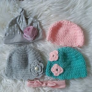 Baby girl bundle. 4 Hats and a bow headband